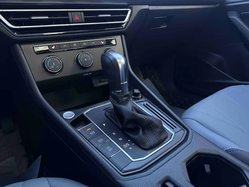 Lingyi 2023 Model 1.5L Automatic Five Million Edition