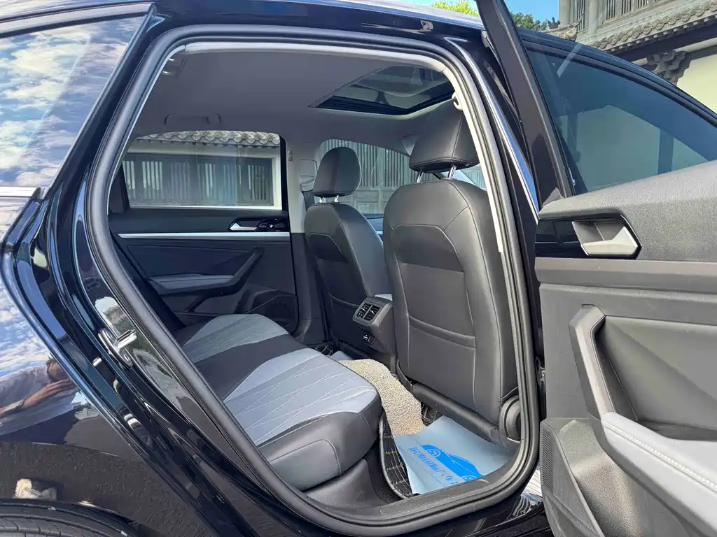 Lingyi 2023 Model 1.5L Automatic Five Million Edition