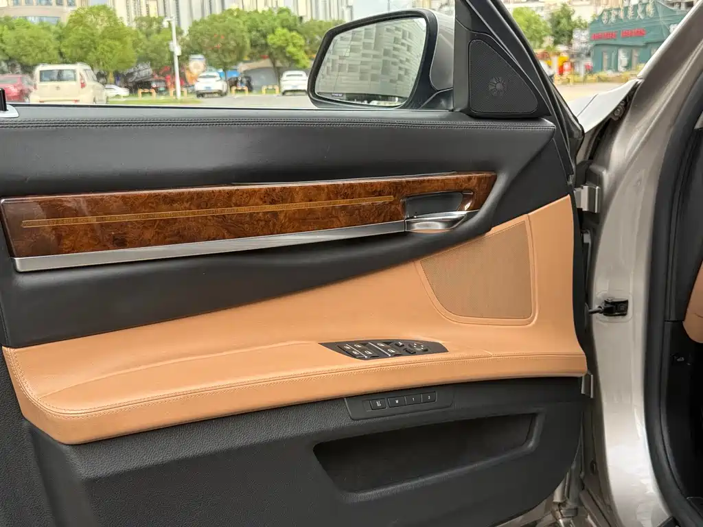 BMW 7 Series 2010 model 760Li