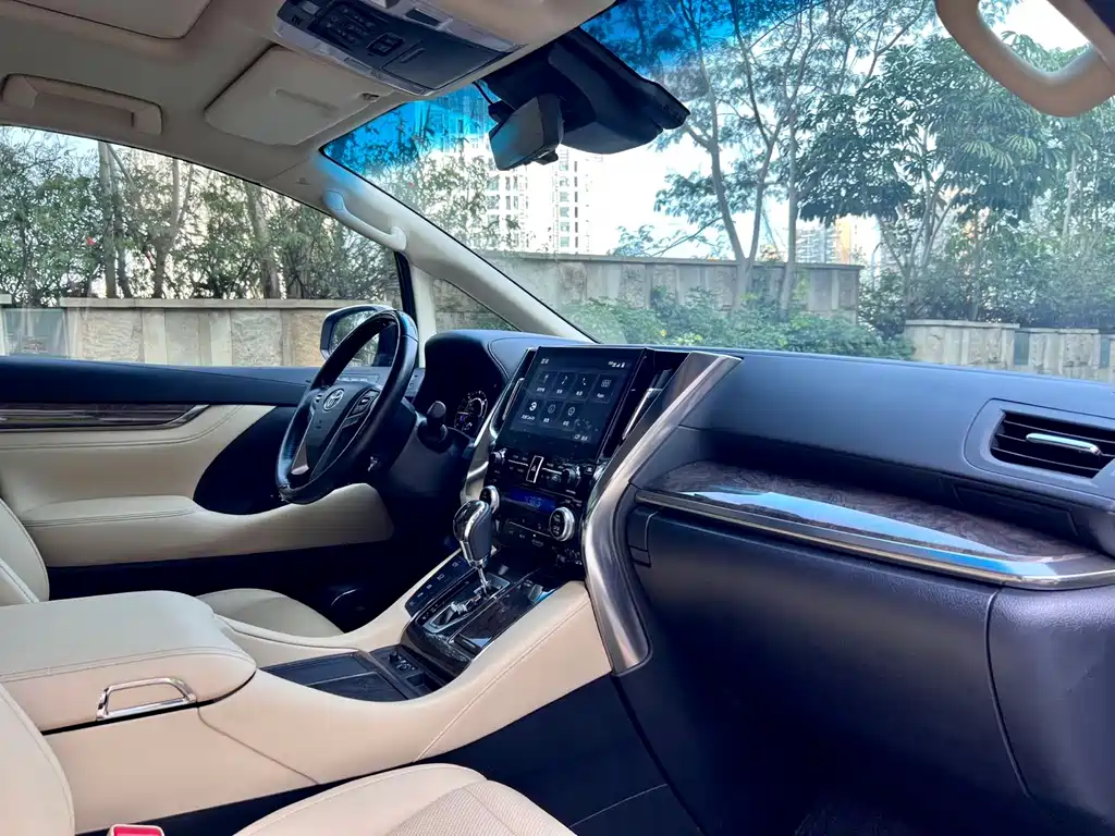 Alphard 2021款 Hybrid 2.5L Prestige Edition