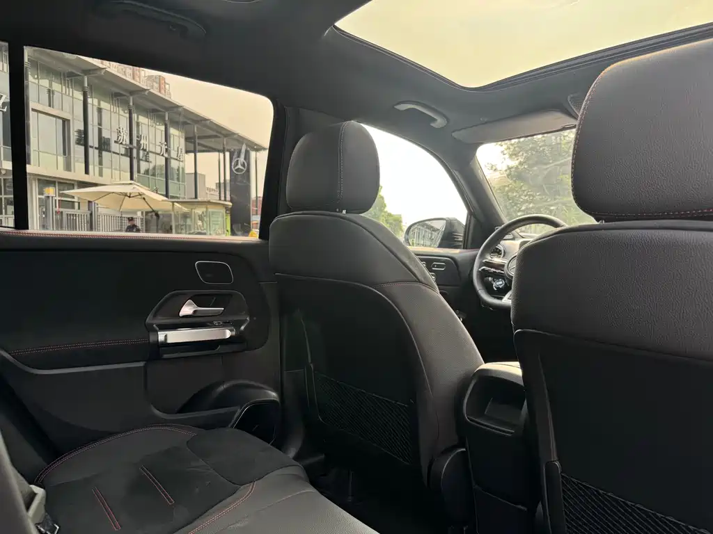 Mercedes GLB AMG 2026 35 4MATIC