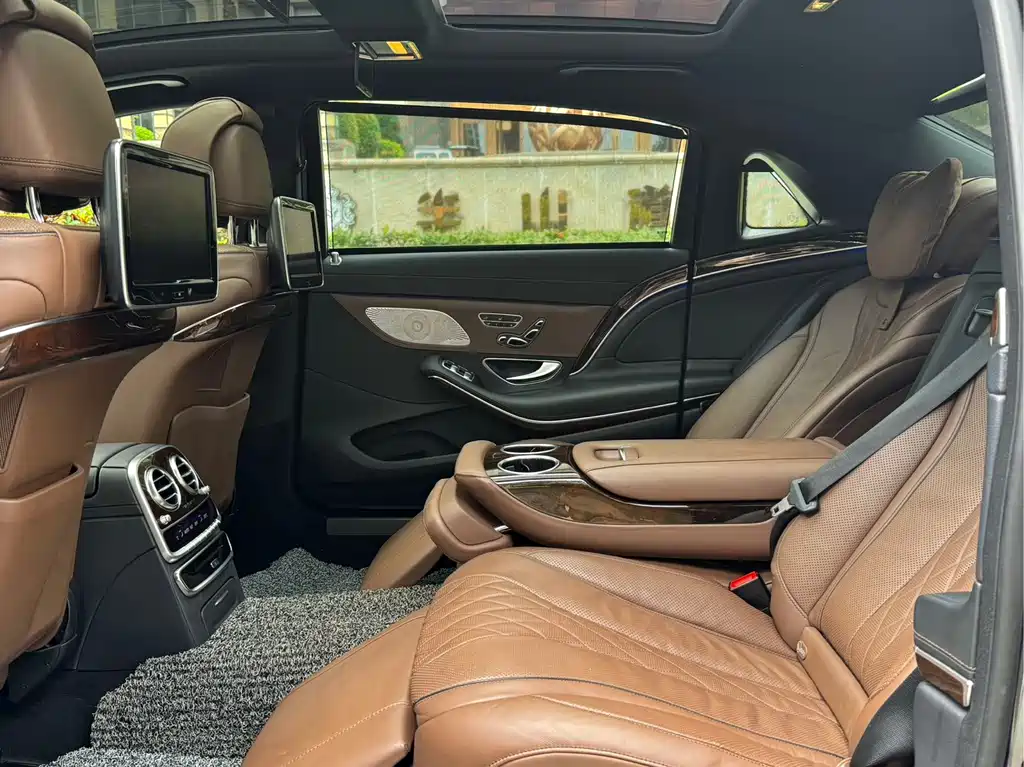 Maybach S-Class 2017 S 400 4MATIC