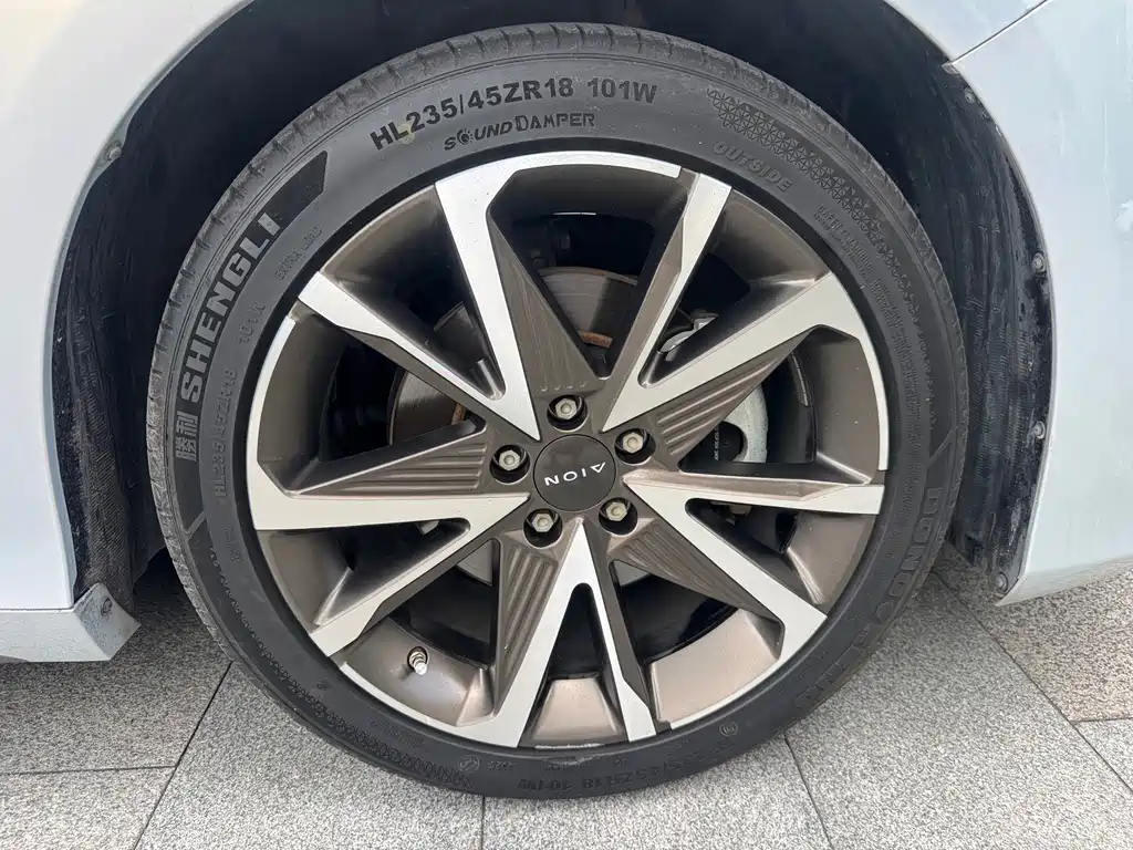 AION S Plus 2021 Tech Edition 70