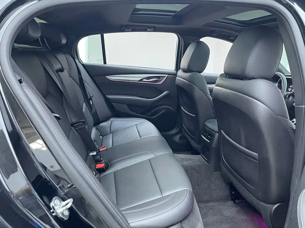 Cadillac CT5 2023 28T Luxury (Standard)