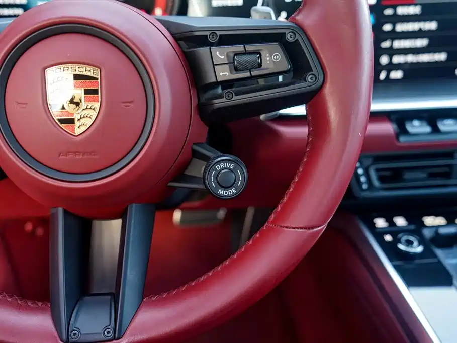 Porsche 911 2023 Carrera 4S 3.0T