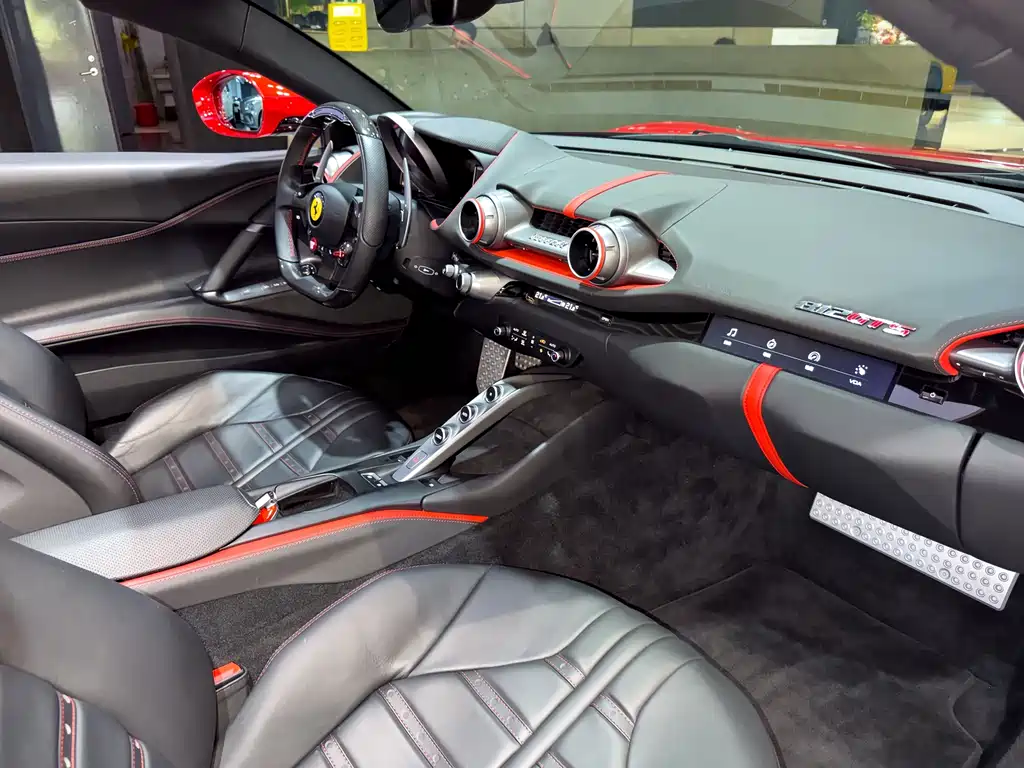 Ferrari 812 GTS 2020款