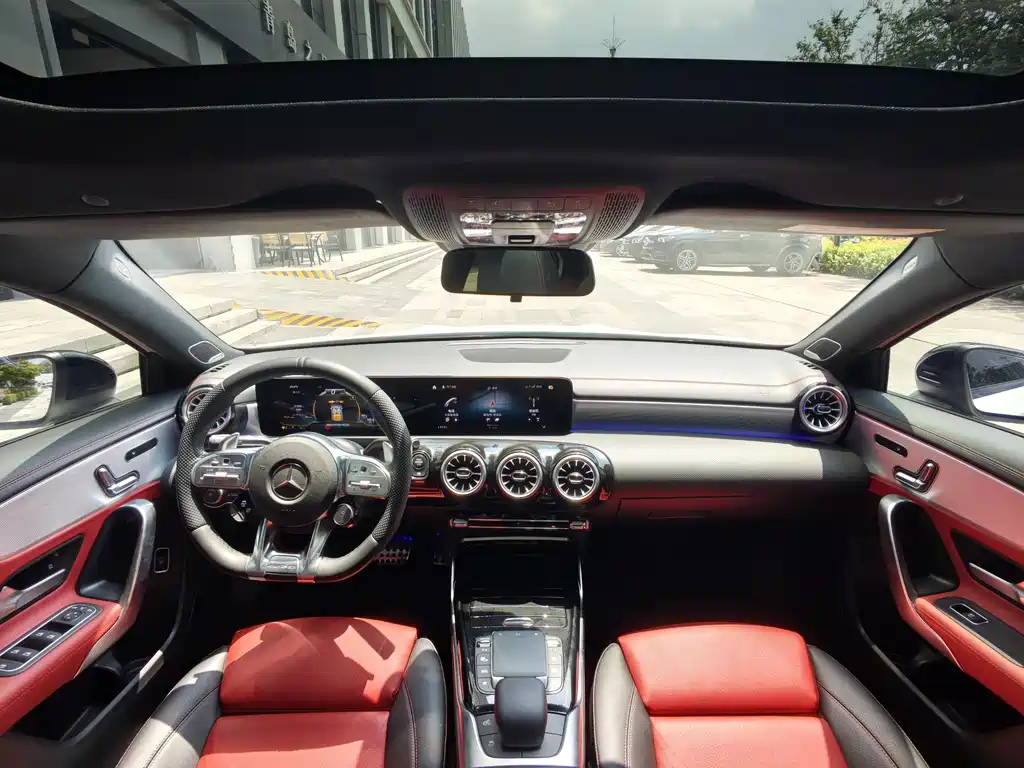 Mercedes-Benz A-Class AMG 2023 4MATIC A 35 L