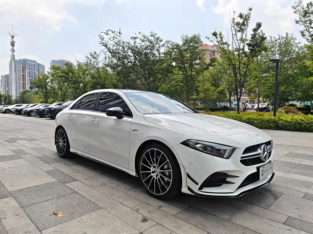 Mercedes-Benz A-Class AMG 2023 4MATIC A 35 L