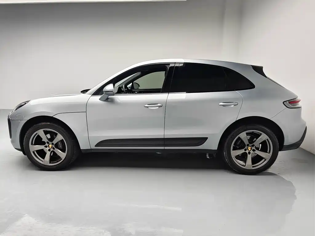 Macan 2022 2.0T