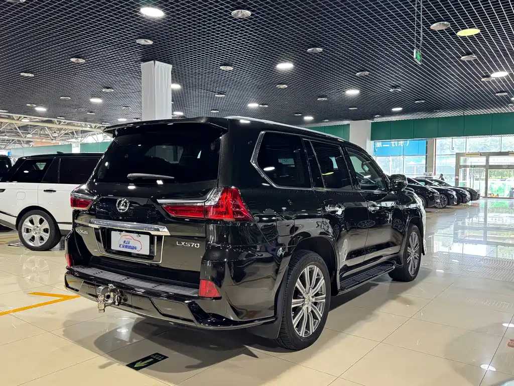 Lexus LX 2016 570 Luxury Edition