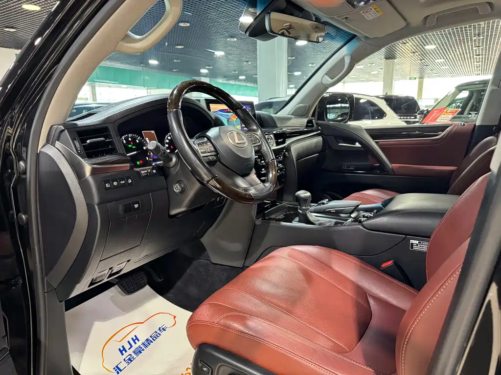 Lexus LX 2016 570 Luxury Edition