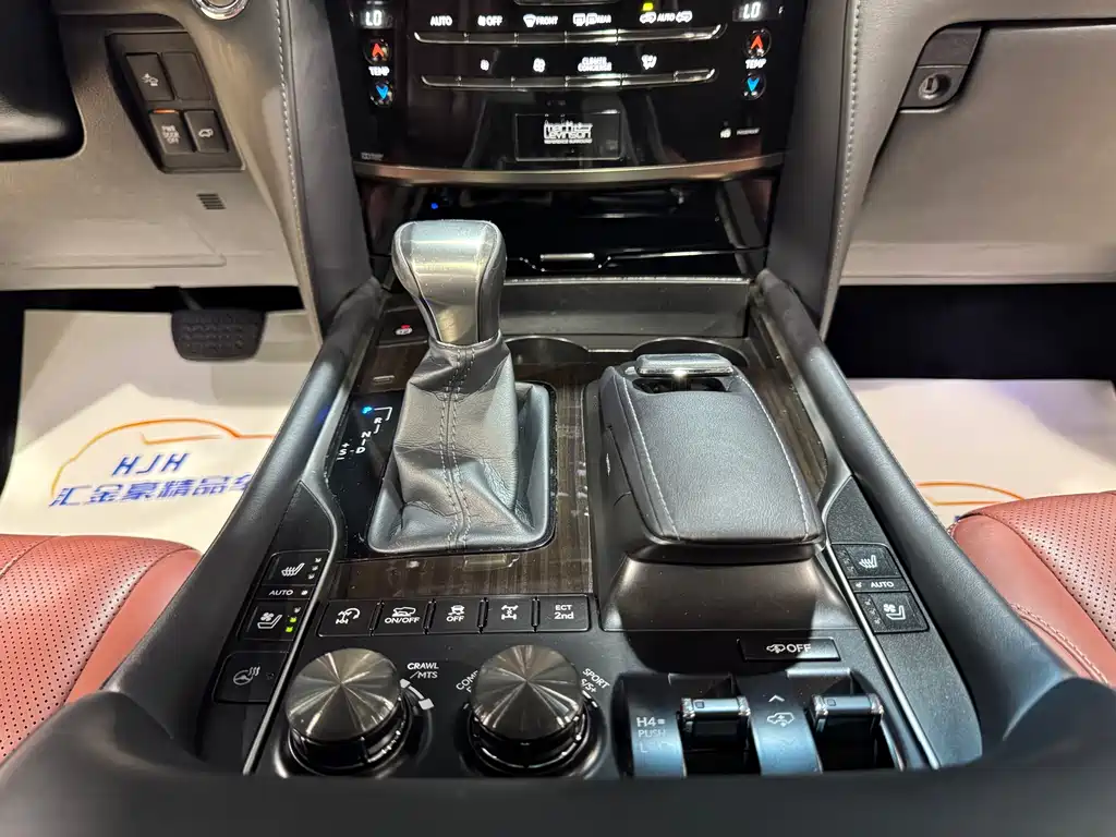 Lexus LX 2016 570 Luxury Edition