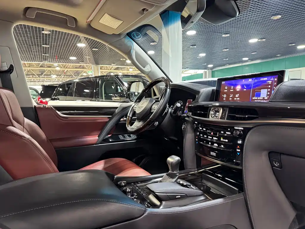Lexus LX 2016 570 Luxury Edition