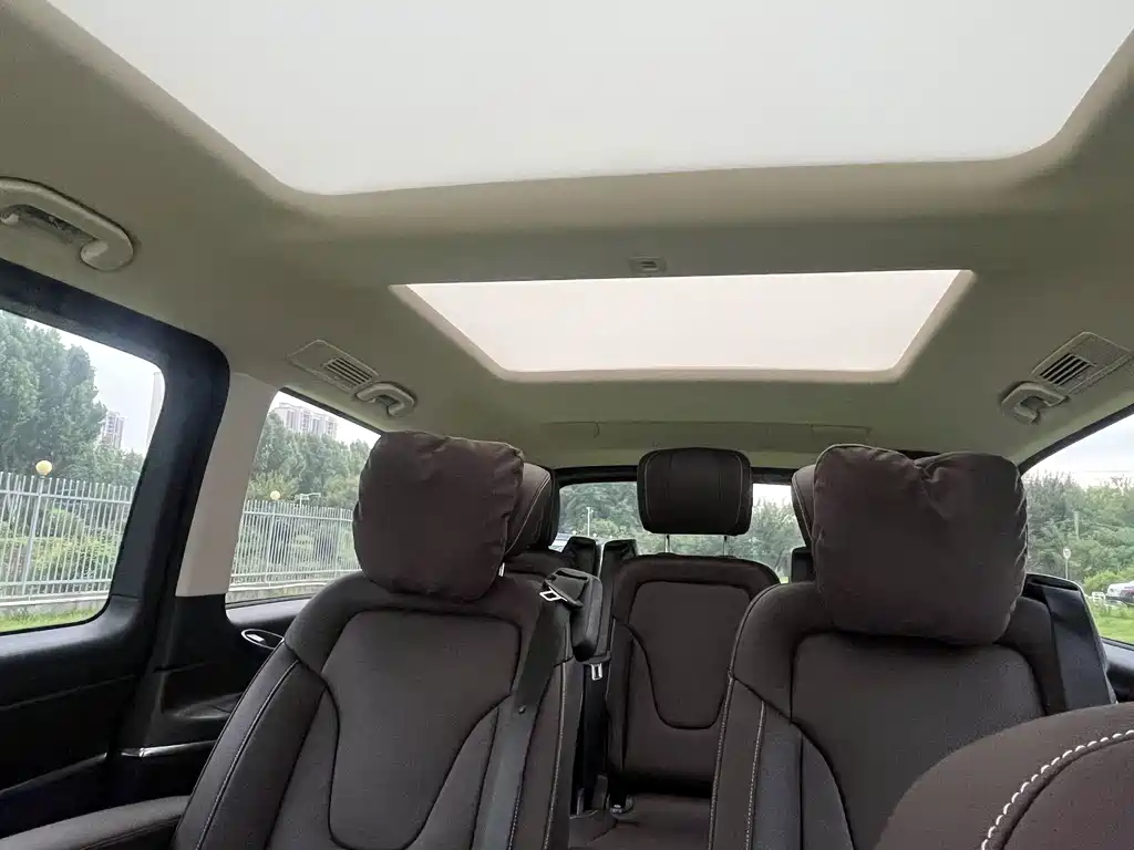 Mercedes-Benz V-Class 2024 300 L Long Wheelbase Prestige Edition