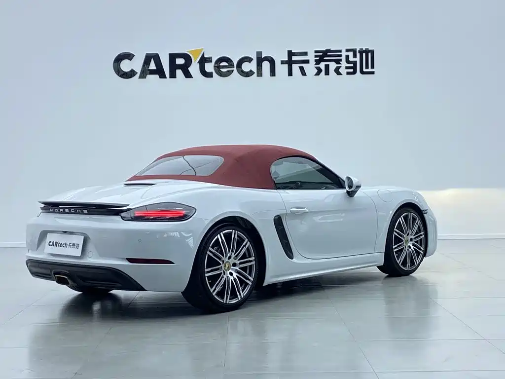Porsche 718 Boxster 2.0T 2022 Model