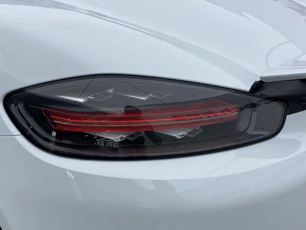 Porsche 718 Boxster 2.0T 2022 Model