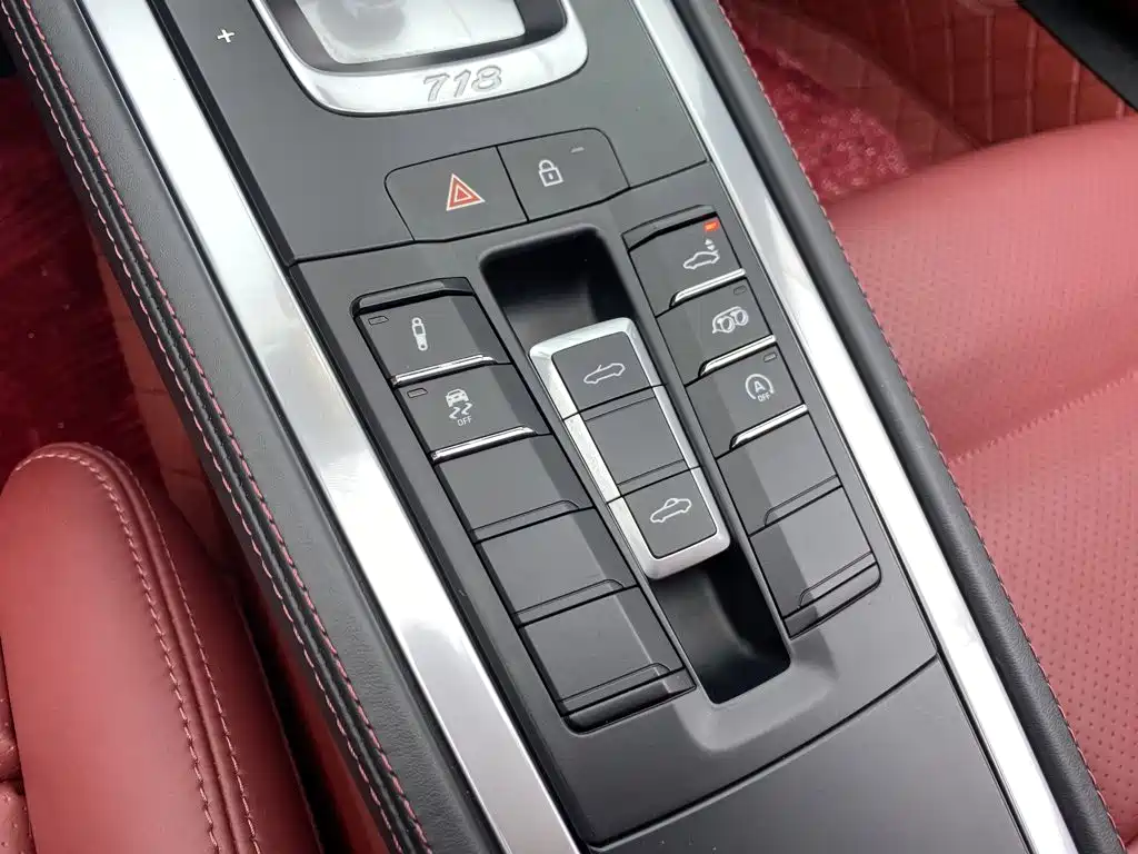 Porsche 718 Boxster 2.0T 2022 Model