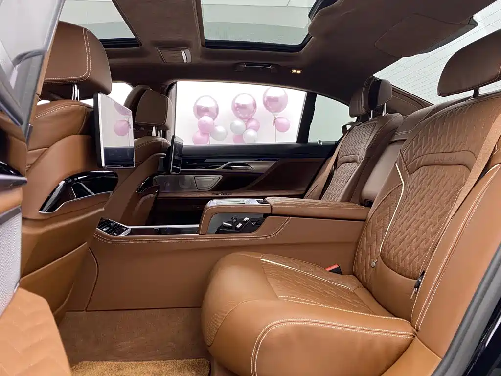 BMW 7 Series 2021 740Li xDrive Executive M Sport Package