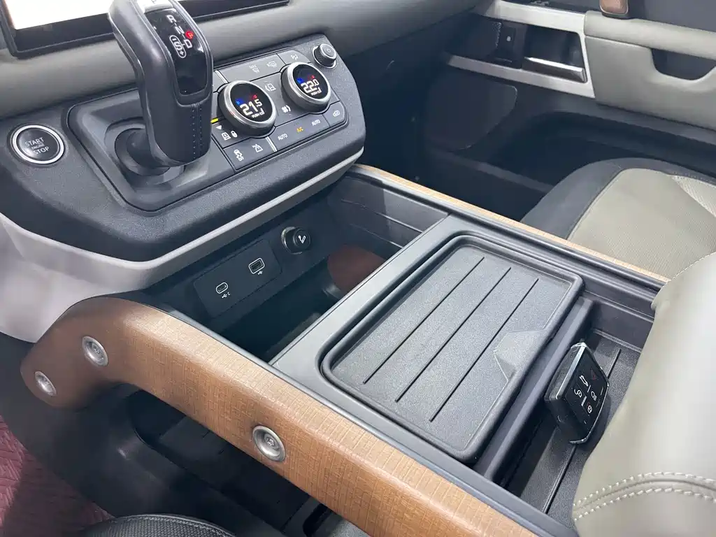 Land Rover Defender 2022 110 P400 X-DYNAMIC HSE