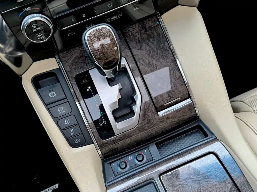 Alphard 2021款 Hybrid 2.5L Prestige Edition