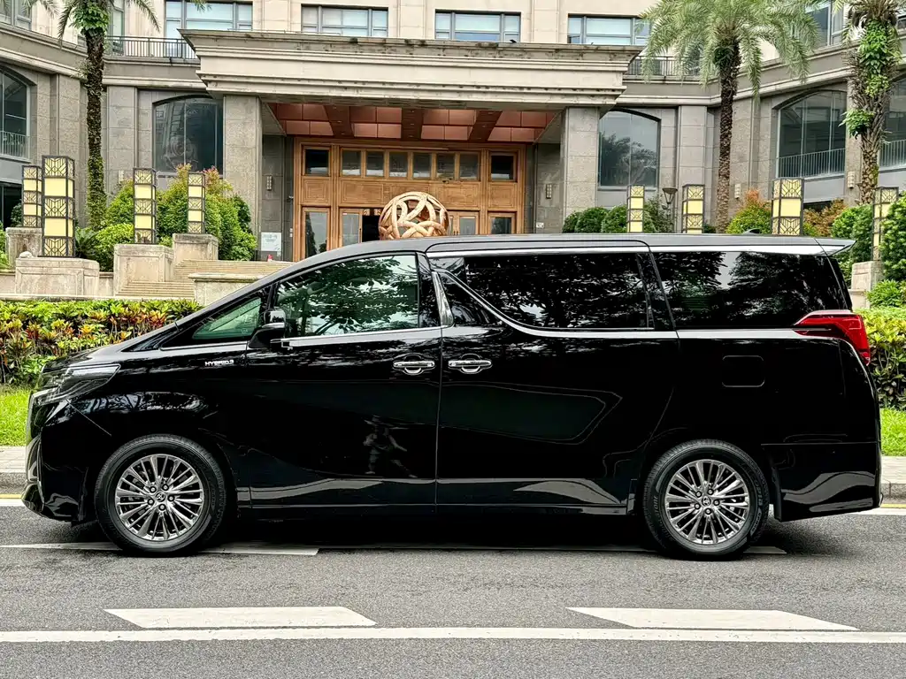 Alphard 2021款 Hybrid 2.5L Prestige Edition