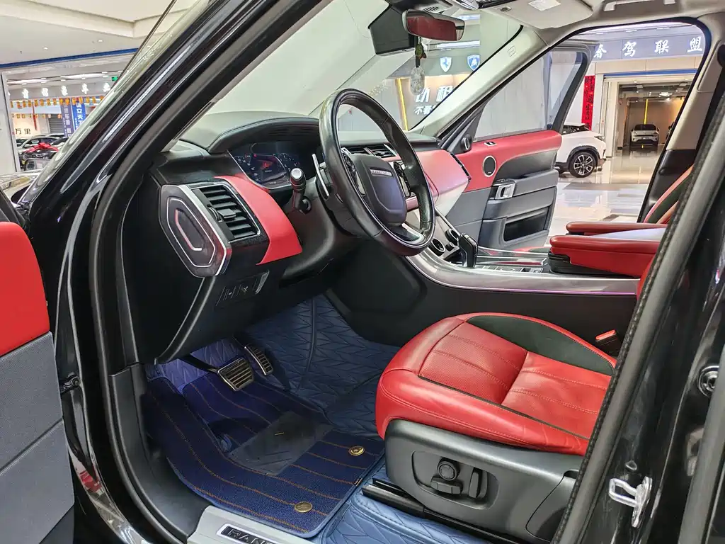 Range Rover Sport 2022 3.0 L6 Vogue Black Edition