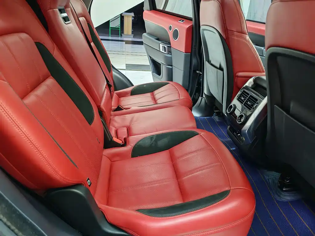 Range Rover Sport 2022 3.0 L6 Vogue Black Edition
