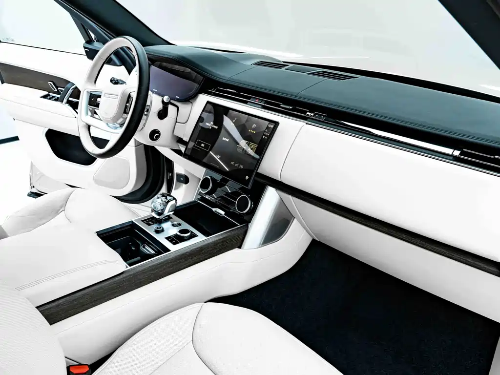 Range Rover 2023 3.0 L6 400PS Grand Edition