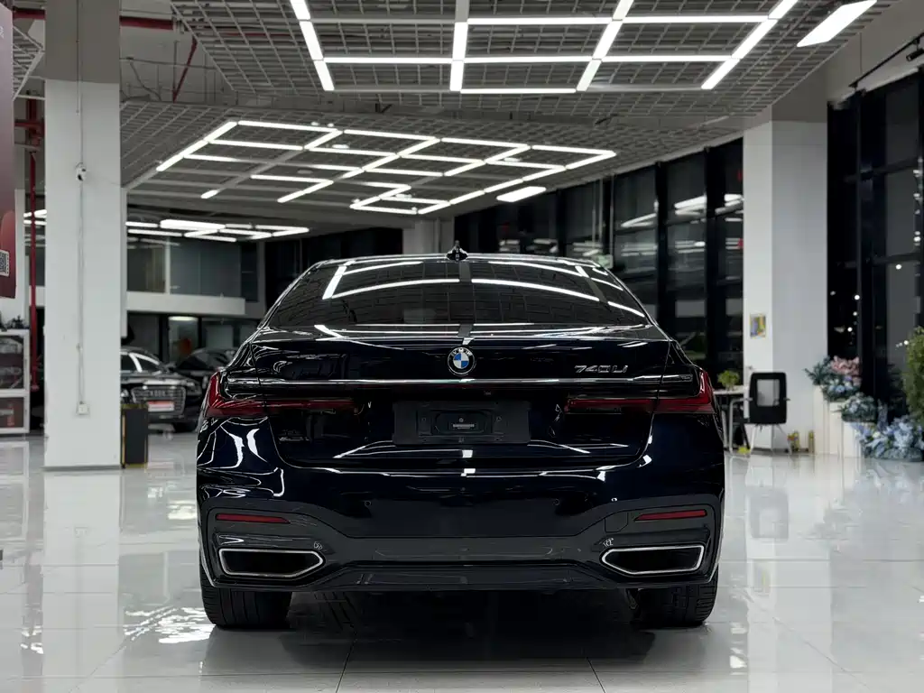 BMW 7 Series 2021 740Li Leading Edition M Sport Package