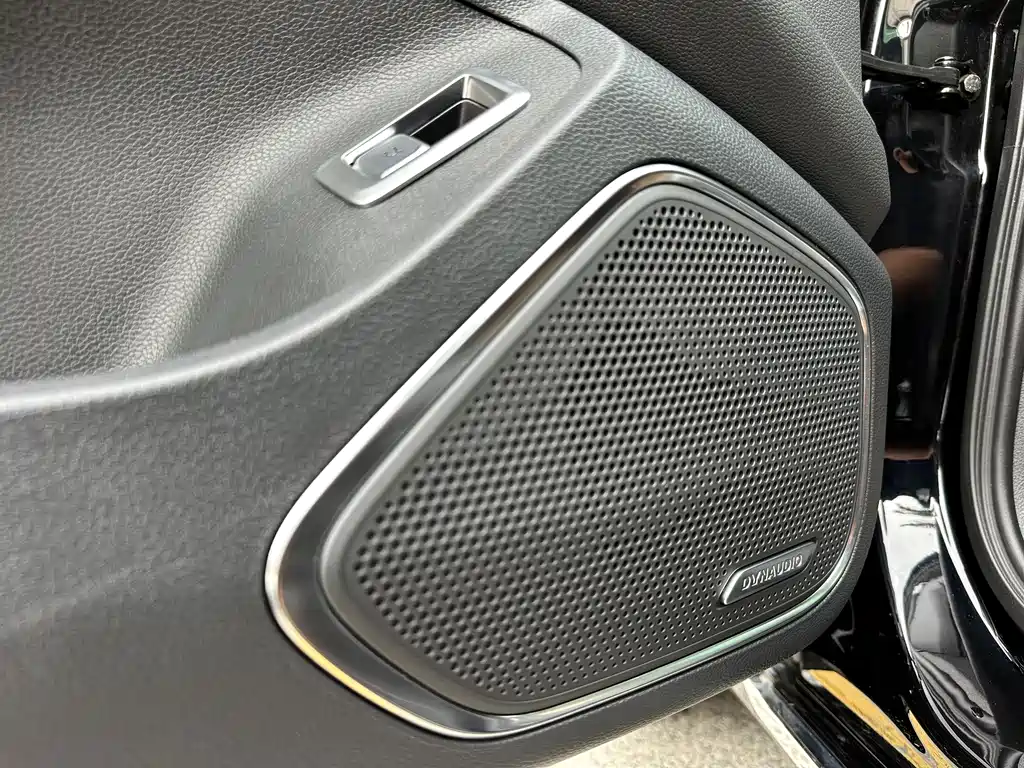 Hongqi H5 2024 Model 2.0T Automatic Smart Link Qi Chang Edition