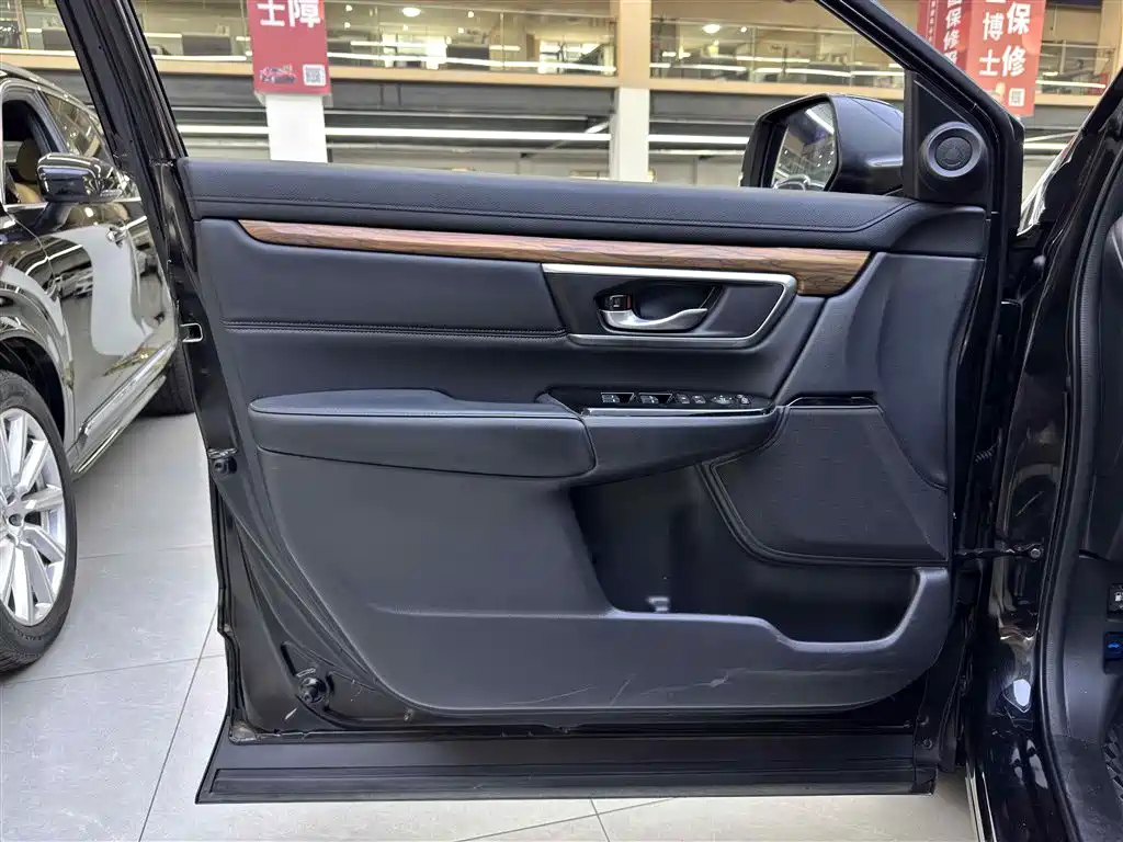 Honda CR-V 2021 240TURBO CVT Two-Wheel Drive Style Edition