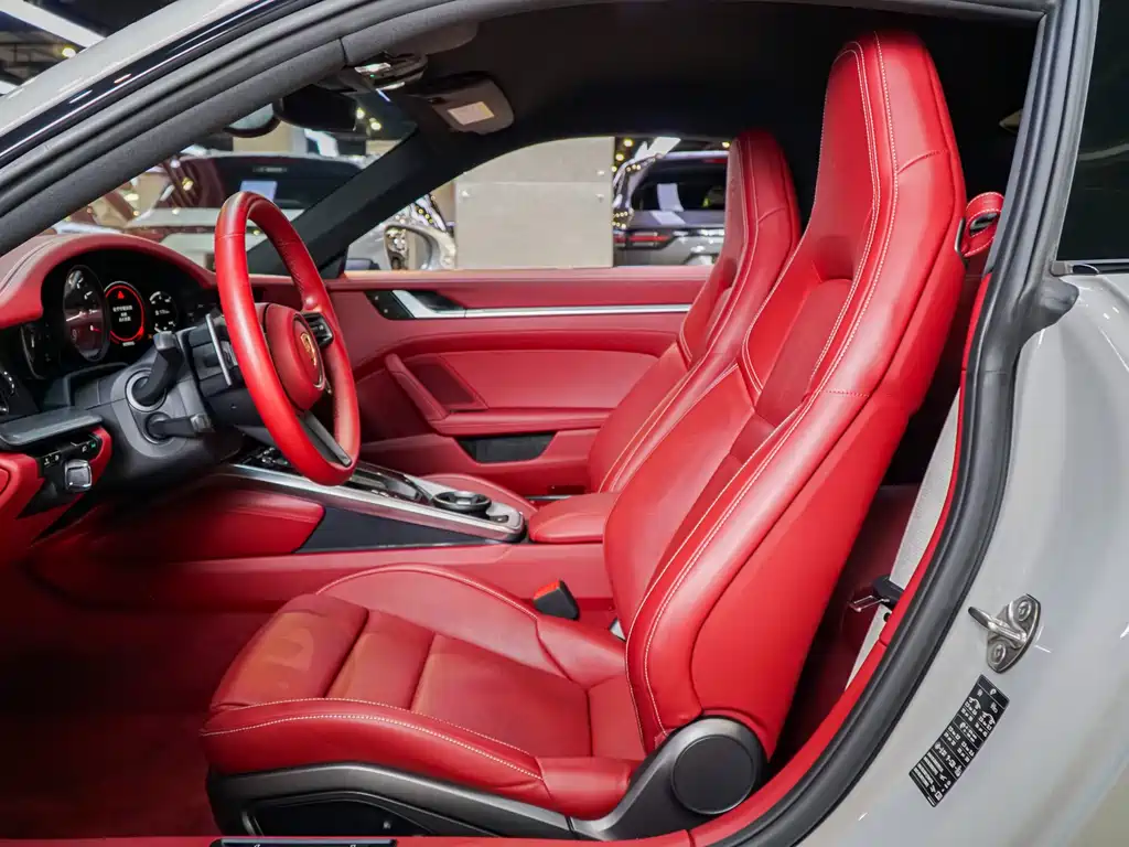 Porsche 911 Carrera 3.0T 2020