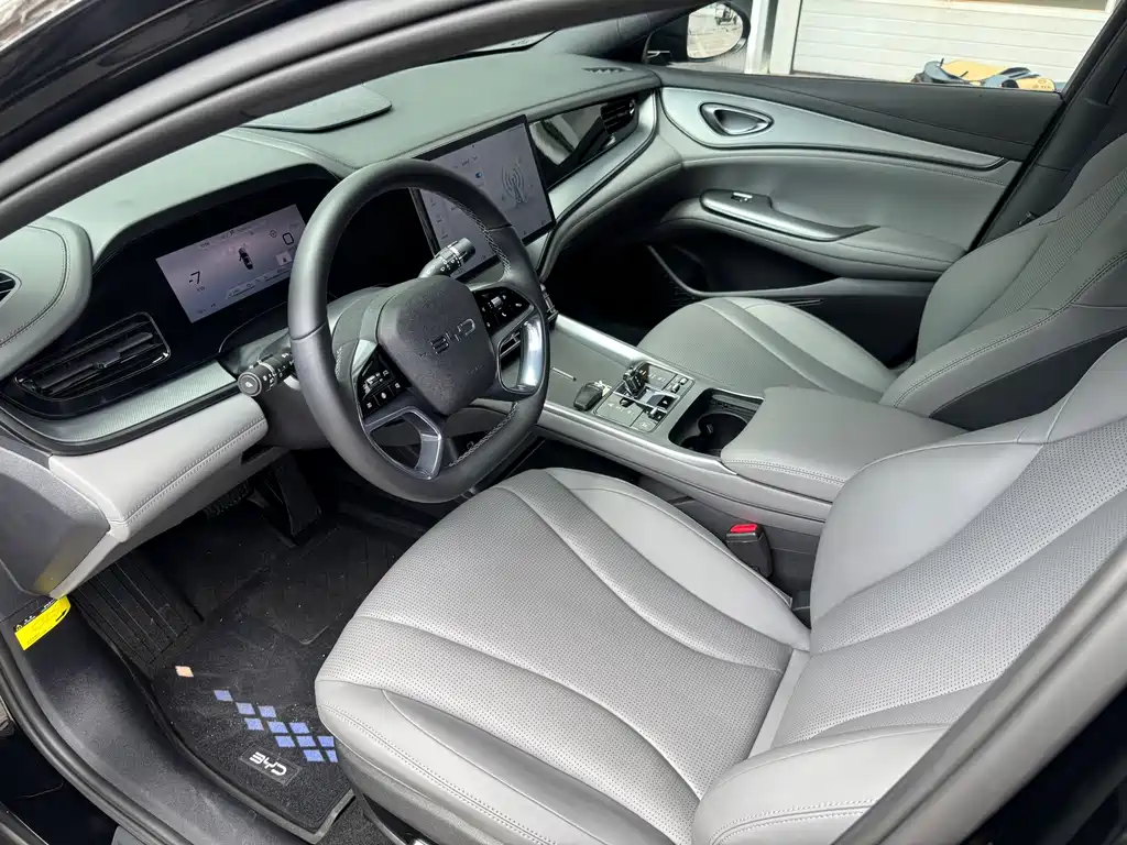 Oceanic 07 DM-i 2025 Model DM-i 1.5L 70km Elite Edition