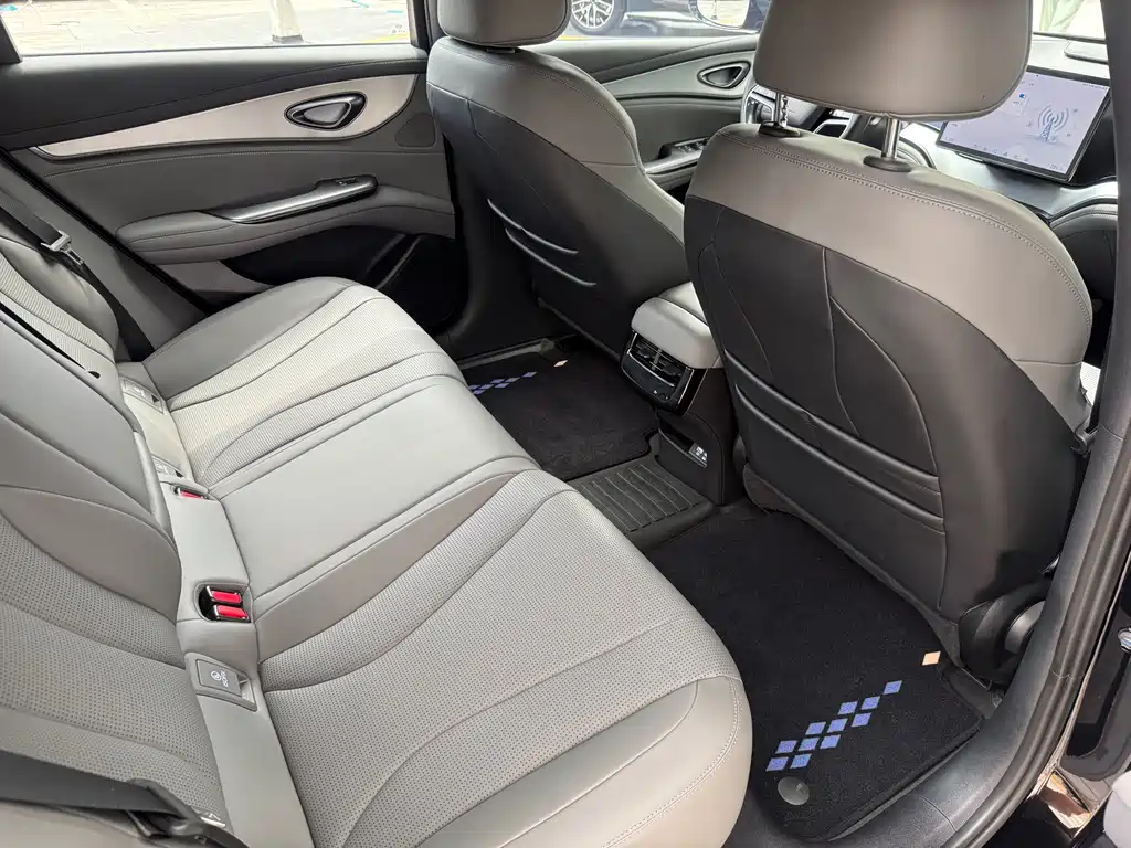 Oceanic 07 DM-i 2025 Model DM-i 1.5L 70km Elite Edition