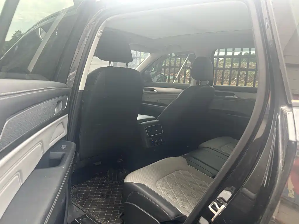 Lantian 2023 Model 380TSI All-Wheel Drive R-Line Touring Edition