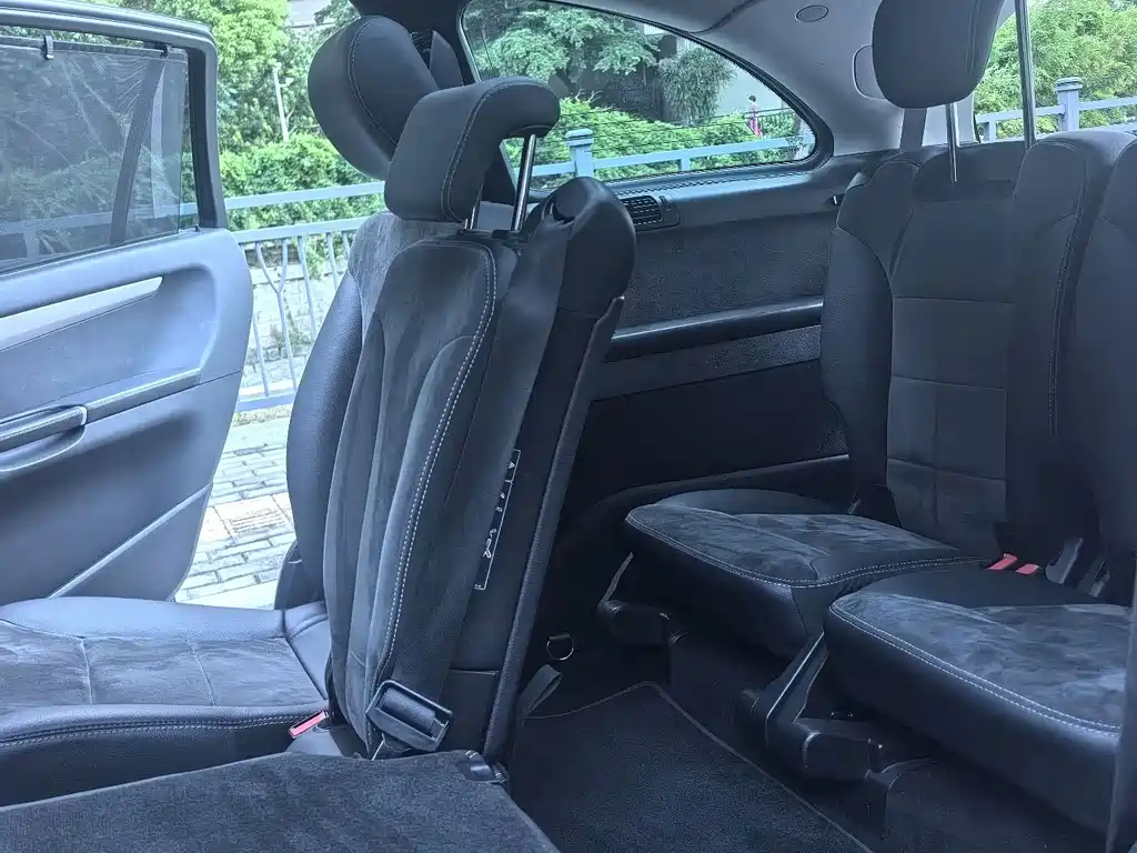 Mercedes R-Class 2015 R 320 4MATIC Luxury Edition