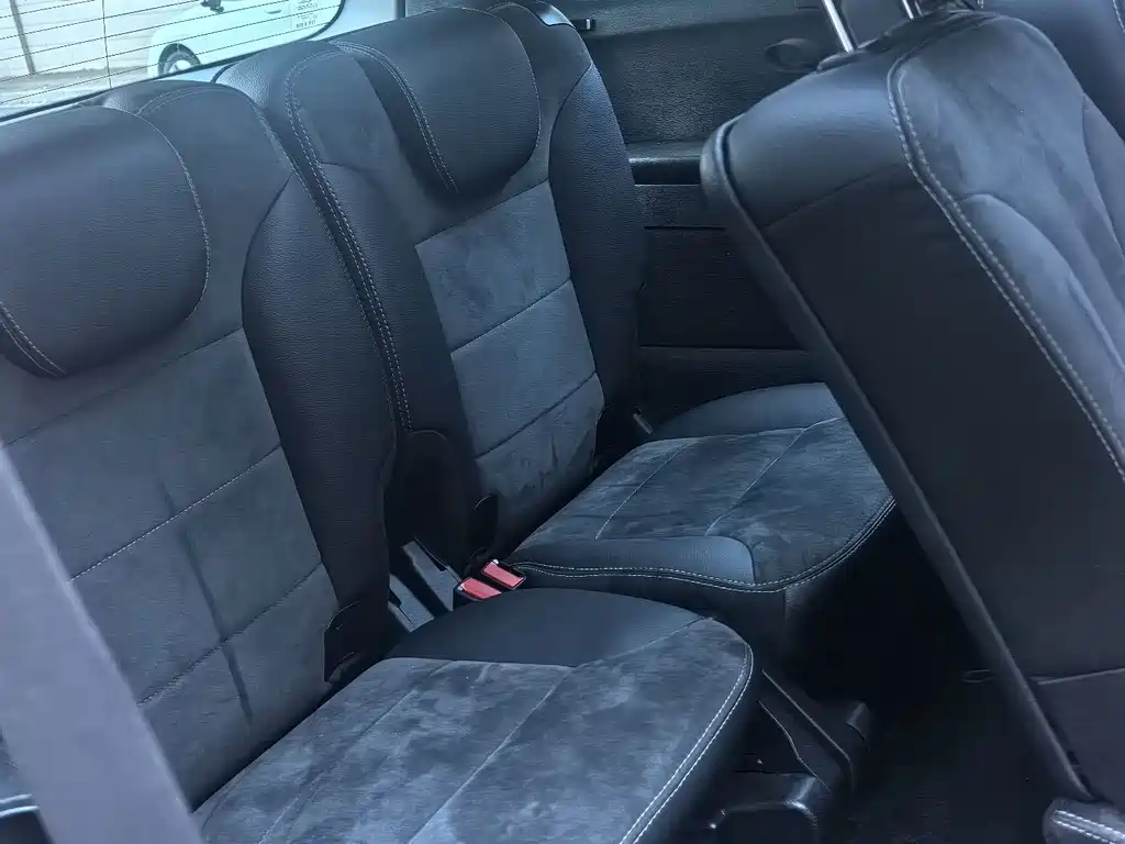 Mercedes R-Class 2015 R 320 4MATIC Luxury Edition