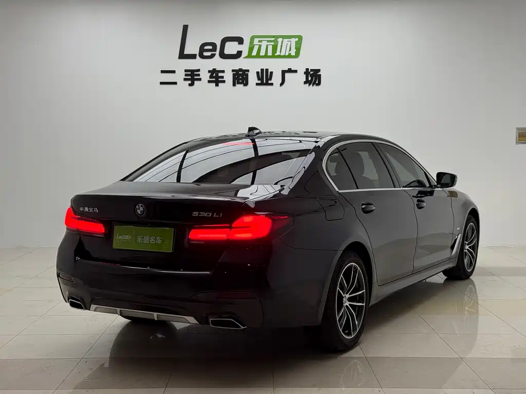 BMW 5 Series 2022 Model (Facelift 2) 525Li M Sport Package