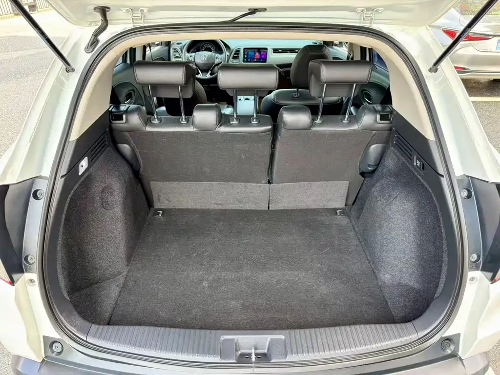 Vezel 2022 1.5L CVT Elite Smart Enjoy Edition