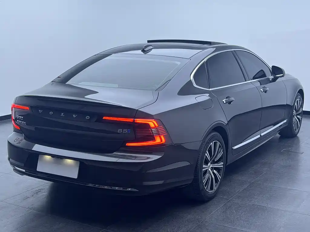Volvo S90 2021 B5 Intelligent Distance Luxury Edition