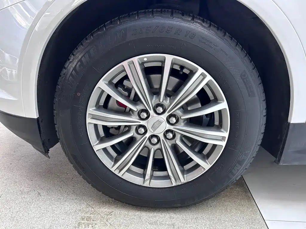 Cadillac XT5 2018 28T AWD Luxury Edition