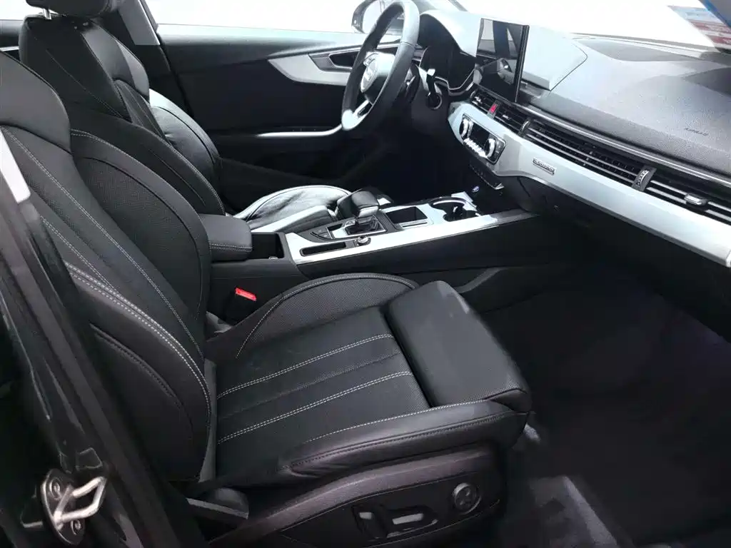 Audi A4L 2020 40 TFSI quattro Luxury Dynamic Edition