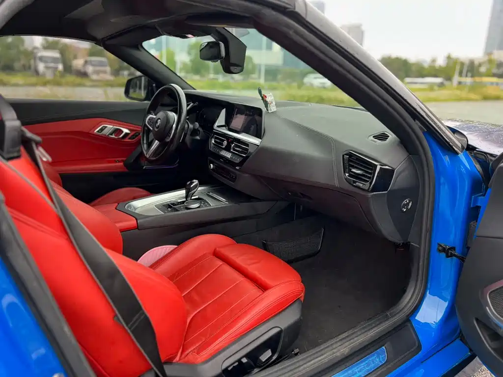 BMW Z4 2020 sDrive 25i Silver Frost Limited Edition