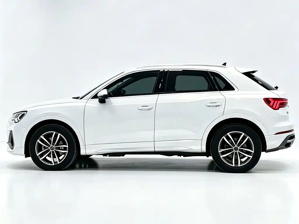 Audi Q3 2021 35 TFSI Fashion Elegance Edition