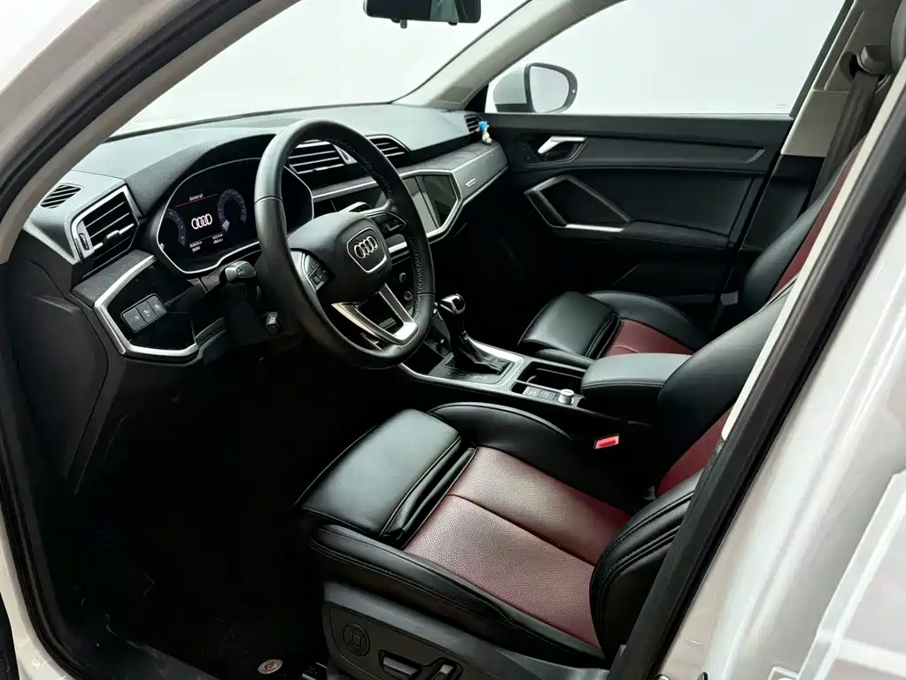 Audi Q3 2021 35 TFSI Fashion Elegance Edition