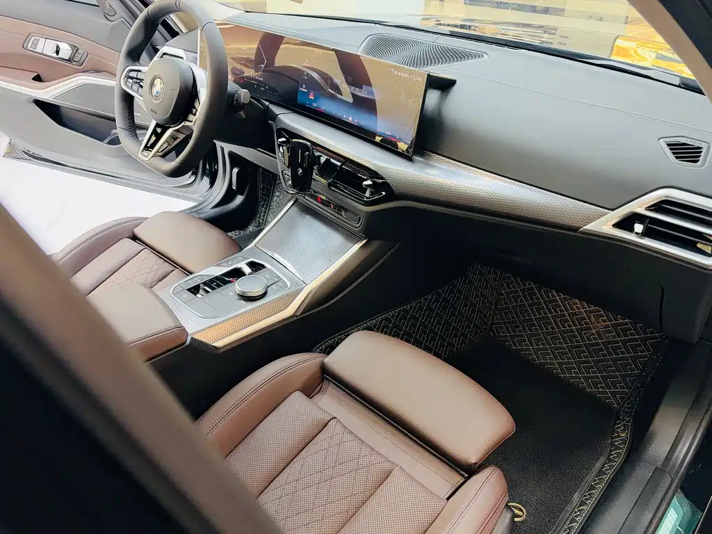 BMW 3 Series 2025 Model 330Li M Sport Nightshade Package