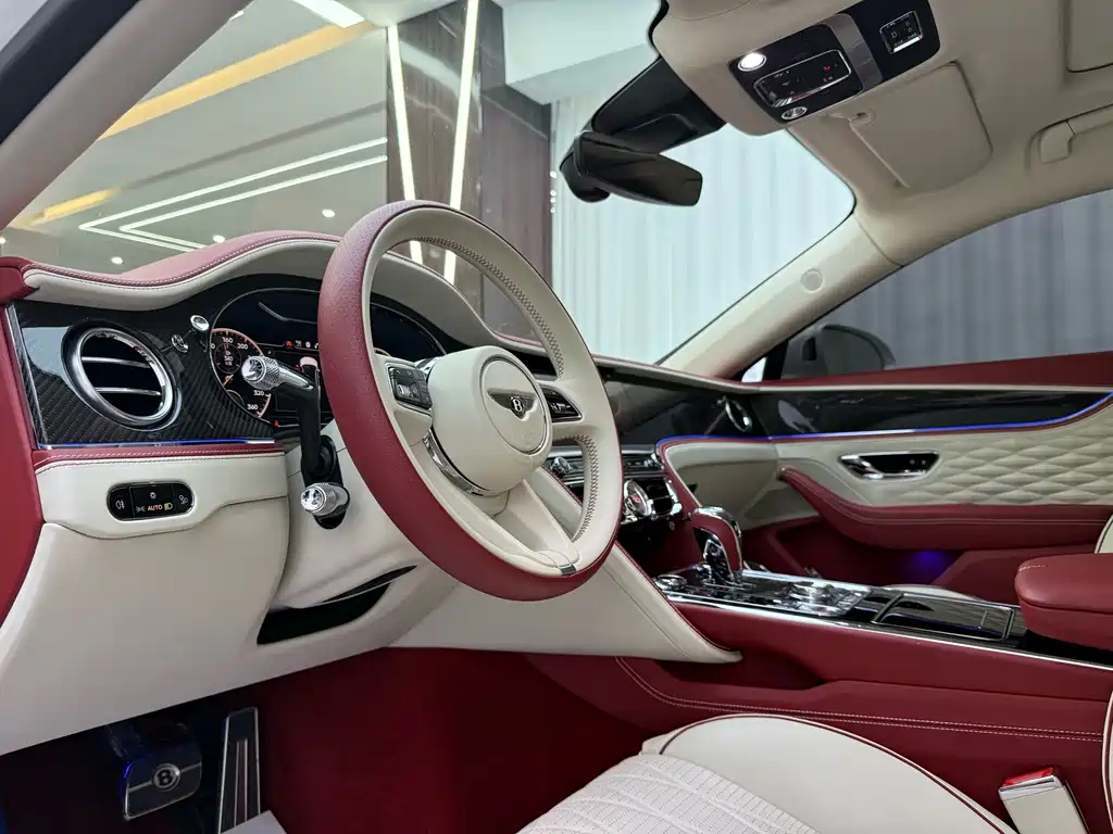 Flynn 2022 Model 4.0T V8 Mulliner