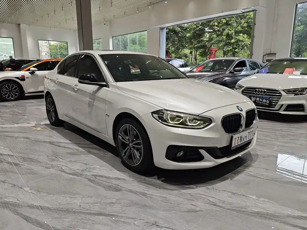 BMW 1 Series 2017 118i Sport Line