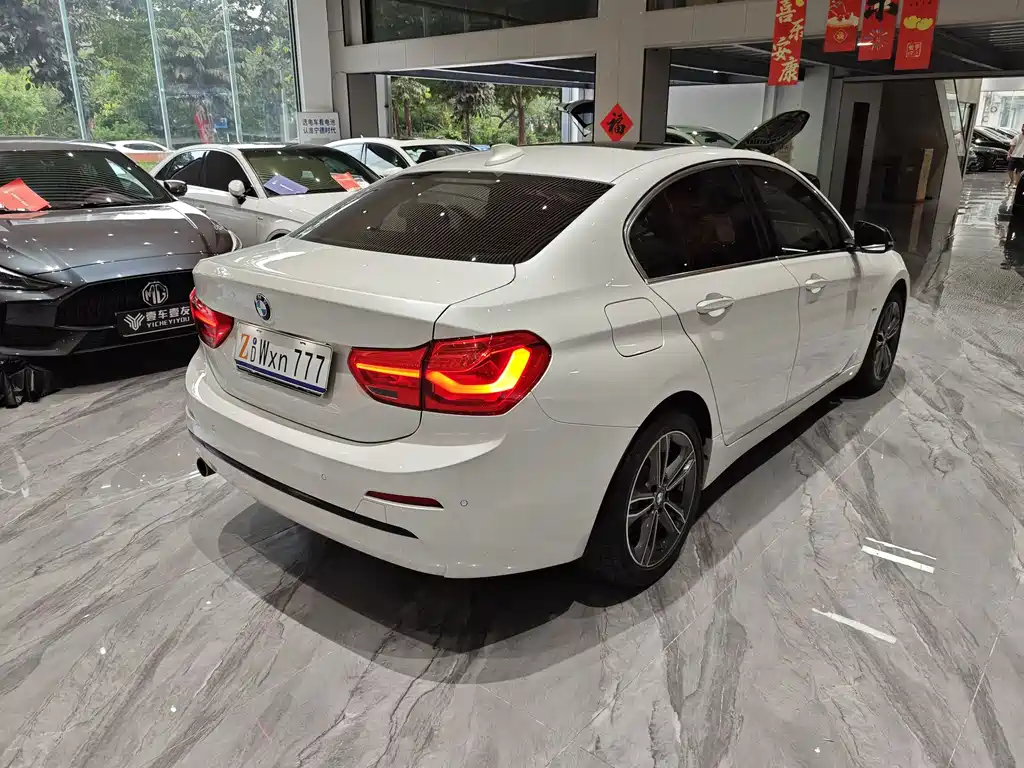BMW 1 Series 2017 118i Sport Line
