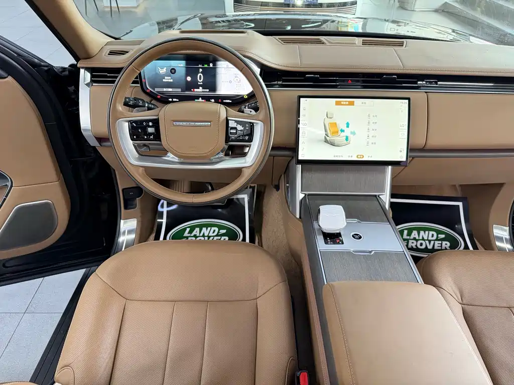 Range Rover 2024 3.0 L6 400PS SV尊荣创世加长版 4座